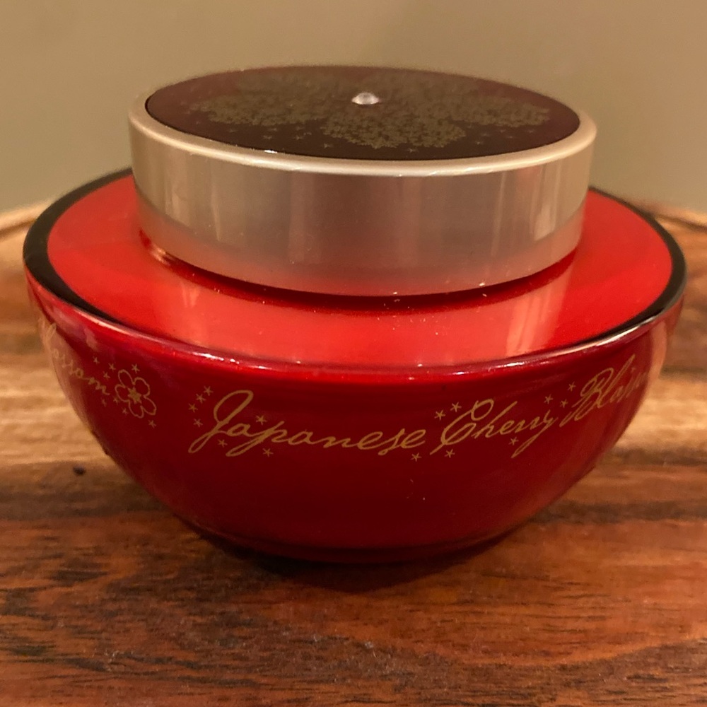Bath & Body Works Japanese Cherry Blossom Velvet Shimmer Body‎ Cream 6.7 oz Rare